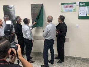 Descerramento da placa da expansão da Unidade 3