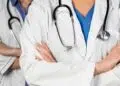 Atestados médicos de papel vão continuar válidos em 2026, garante CFM