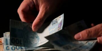 Arrecadação de impostos em Minas bate recorde e totaliza R$ 294,5 bilhões