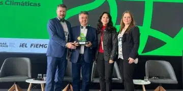Aperam recebe selo da Fiemg por projeto de economia circular que reduz emissões na produção de aço